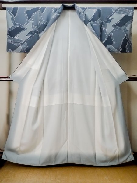 画像2: M0720R  小紋 女性用着物  シルク(正絹)   灰色, 抽象的模様 【中古】 【USED】 【リサイクル】 ★★☆☆☆ (2)