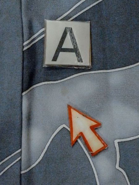 画像12: M0720R  小紋 女性用着物  シルク(正絹)   灰色, 抽象的模様 【中古】 【USED】 【リサイクル】 ★★☆☆☆ (12)