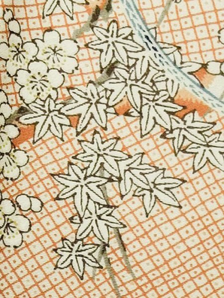 画像8: M0720V Mint  小紋 女性用着物  シルク(正絹)  薄い 橙色, ぼたん 【中古】 【USED】 【リサイクル】 ★★★★☆ (8)