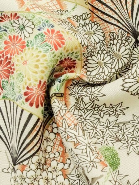 画像15: M0720V Mint  小紋 女性用着物  シルク(正絹)  薄い 橙色, ぼたん 【中古】 【USED】 【リサイクル】 ★★★★☆ (15)