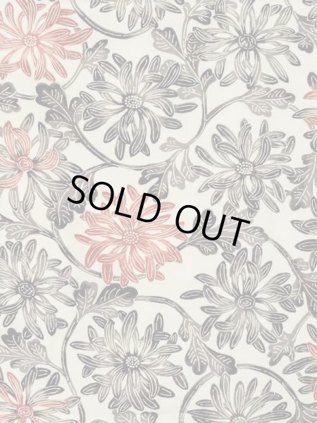 画像3: M0720W  小紋 女性用着物  シルク(正絹)   アイボリー, 菊 【中古】 【USED】 【リサイクル】 ★★☆☆☆ (3)