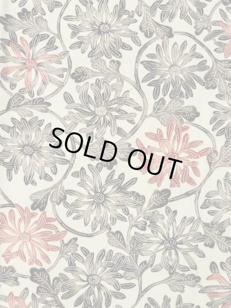 画像4: M0720W  小紋 女性用着物  シルク(正絹)   アイボリー, 菊 【中古】 【USED】 【リサイクル】 ★★☆☆☆ (4)