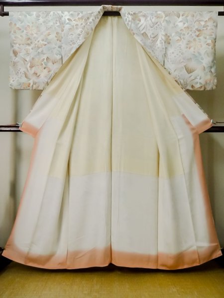 画像2: M0720X  小紋 女性用着物  シルク(正絹)   ベージュ, 花 【中古】 【USED】 【リサイクル】 ★★★★☆ (2)