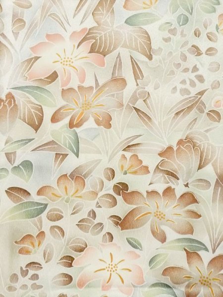 画像3: M0720X  小紋 女性用着物  シルク(正絹)   ベージュ, 花 【中古】 【USED】 【リサイクル】 ★★★★☆ (3)