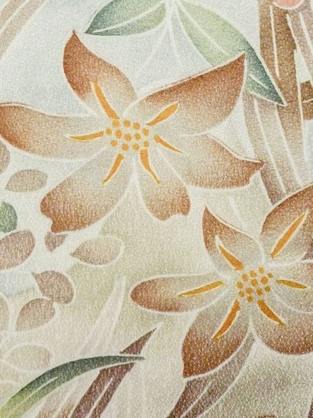 画像7: M0720X  小紋 女性用着物  シルク(正絹)   ベージュ, 花 【中古】 【USED】 【リサイクル】 ★★★★☆ (7)