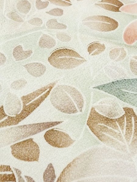 画像8: M0720X  小紋 女性用着物  シルク(正絹)   ベージュ, 花 【中古】 【USED】 【リサイクル】 ★★★★☆ (8)