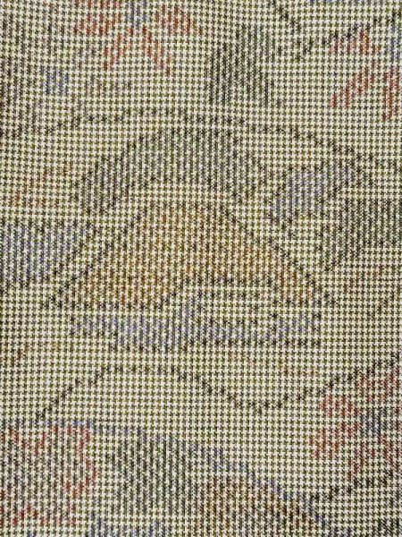 画像5: M0721A Mint  大島紬 女性用着物  シルク（正絹） 淡い 薄い ベージュ, 花 【中古】 【USED】 【リサイクル】 ★★★★★ (5)