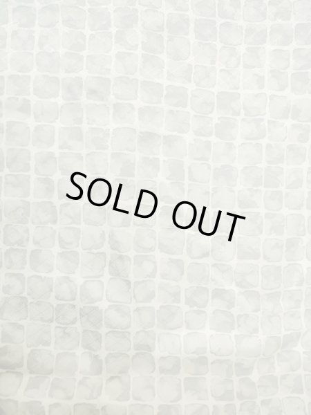 画像4: M0728C Mint  小紋 女性用着物  シルク（正絹）   灰色, 四角 【中古】 【USED】 【リサイクル】 ★★★★☆ (4)