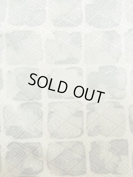 画像6: M0728C Mint  小紋 女性用着物  シルク（正絹）   灰色, 四角 【中古】 【USED】 【リサイクル】 ★★★★☆ (6)