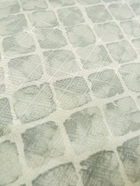 画像8: M0728C Mint  小紋 女性用着物  シルク(正絹)   灰色, 四角 【中古】 【USED】 【リサイクル】 ★★★★☆ (8)