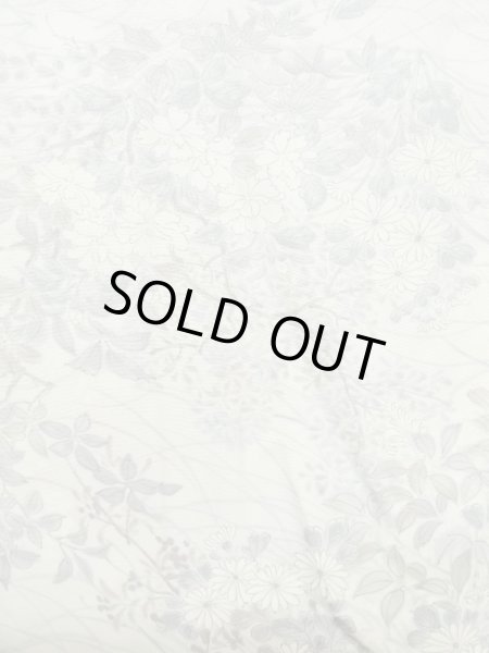 画像4: M0728E  小紋 女性用着物  シルク（正絹）   オフ　ホワイト, 花 【中古】 【USED】 【リサイクル】 ★★☆☆☆ (4)