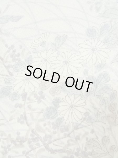 画像5: M0728E  小紋 女性用着物  シルク（正絹）   オフ　ホワイト, 花 【中古】 【USED】 【リサイクル】 ★★☆☆☆ (5)