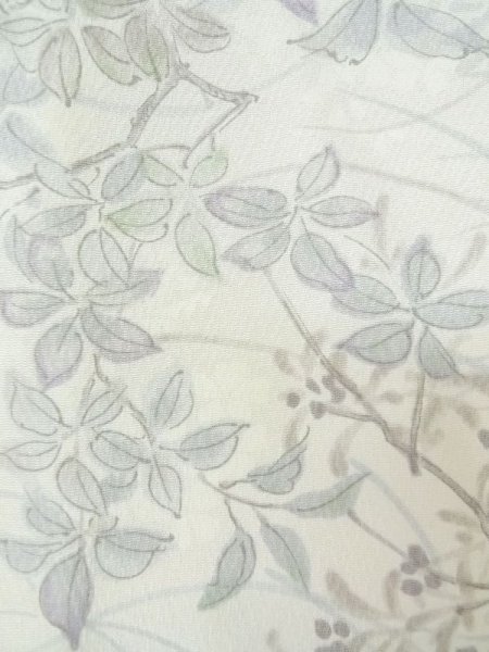 画像7: M0728E  小紋 女性用着物  シルク(正絹)   オフ ホワイト, 花 【中古】 【USED】 【リサイクル】 ★★☆☆☆ (7)