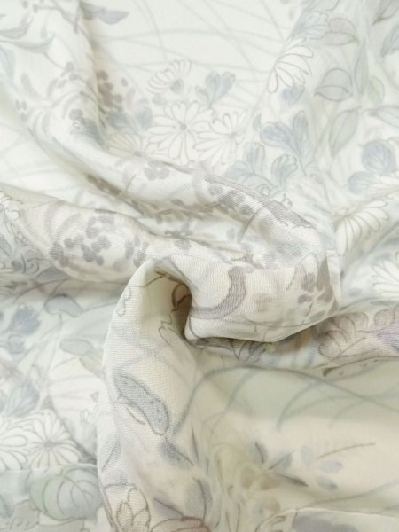 画像11: M0728E  小紋 女性用着物  シルク(正絹)   オフ ホワイト, 花 【中古】 【USED】 【リサイクル】 ★★☆☆☆ (11)