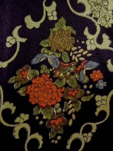 画像5: M0728F  小紋 女性用着物  シルク(正絹)   黒, 花 【中古】 【USED】 【リサイクル】 ★★★☆☆ (5)