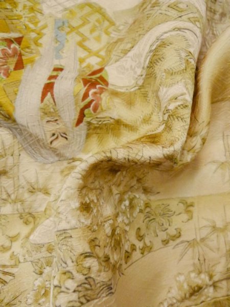 画像11: M0728H Mint  小紋 女性用着物 歌舞伎柄 シルク(正絹)   ベージュ, ぼたん 【中古】 【USED】 【リサイクル】 ★★★★☆ (11)