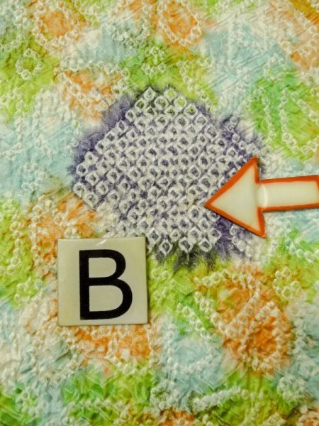 画像15: M0728I  小紋 女性用着物  シルク(正絹)   白, 花 【中古】 【USED】 【リサイクル】 ★★☆☆☆ (15)