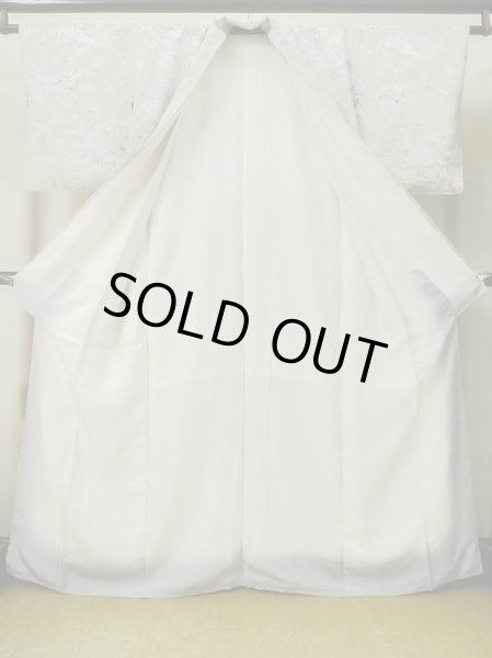 画像2: M0728U  小紋 女性用着物  シルク（正絹）  淡い 緑色, ぼたん 【中古】 【USED】 【リサイクル】 ★★★★☆ (2)