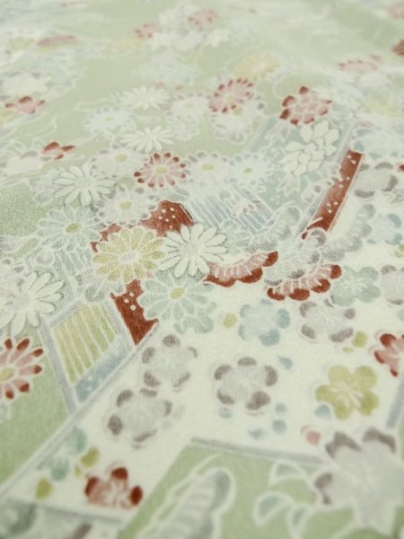 画像10: M0728U  小紋 女性用着物  シルク(正絹)  淡い 緑色, ぼたん 【中古】 【USED】 【リサイクル】 ★★★★☆ (10)