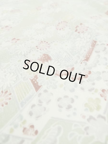 画像10: M0728U  小紋 女性用着物  シルク（正絹）  淡い 緑色, ぼたん 【中古】 【USED】 【リサイクル】 ★★★★☆ (10)