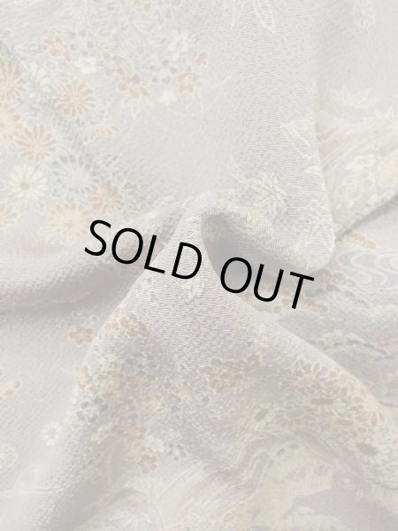 画像11: M0728V Mint  小紋 女性用着物  シルク(正絹)  灰色がかった マルチカラー, 菊 灰色がかった【中古】 【USED】 【リサイクル】 ★★★★☆ (11)