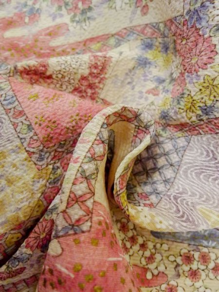 画像12: M0728Z Mint  小紋 女性用着物 屏風柄 シルク(正絹)   桃色, 菊 【中古】 【USED】 【リサイクル】 ★★★★☆ (12)