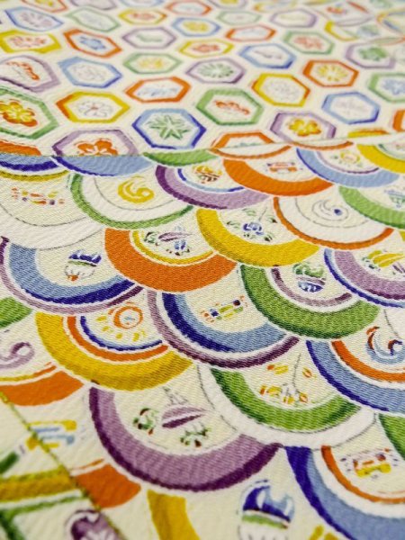 画像10: M0729A Mint  小紋 女性用着物  シルク(正絹)   アイボリー, 菊 【中古】 【USED】 【リサイクル】 ★★★★☆ (10)