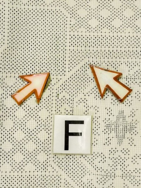 画像19: M0808B  女性用 大島紬  シルク(正絹)   アイボリー, 四角 【中古】 【USED】 【リサイクル】 ★★☆☆☆ (19)