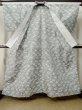 画像2: M0808G  女性用 単衣  シルク（正絹）   灰色, 花 【中古】 【USED】 【リサイクル】 ★★☆☆☆ (2)