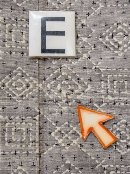 画像16: M0818Q  女性用 単衣  シルク(正絹)   灰色, 丸 【中古】 【USED】 【リサイクル】 ★★☆☆☆ (16)