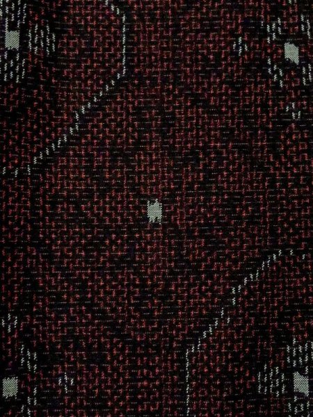 画像5: M0829A Mint  女性用 大島紬  シルク(正絹)  深い えんじ, 抽象的模様 【中古】 【USED】 【リサイクル】 ★★★★☆ (5)