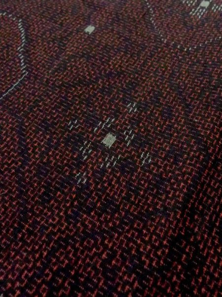 画像7: M0829A Mint  女性用 大島紬  シルク(正絹)  深い えんじ, 抽象的模様 【中古】 【USED】 【リサイクル】 ★★★★☆ (7)