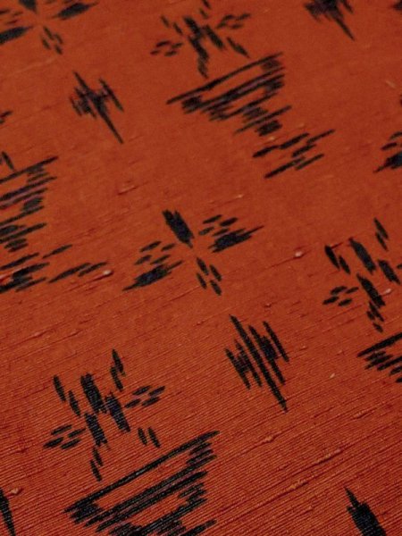 画像8: M0829C  女性用 道行  シルク(正絹)   朱赤, 抽象的模様 【中古】 【USED】 【リサイクル】 ★★☆☆☆ (8)