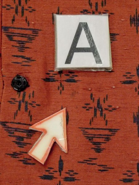 画像12: M0829C  女性用 道行  シルク(正絹)   朱赤, 抽象的模様 【中古】 【USED】 【リサイクル】 ★★☆☆☆ (12)