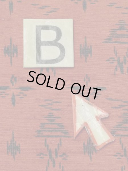 画像13: M0829C  女性用 道行  シルク（正絹）   朱赤, 抽象的模様 【中古】 【USED】 【リサイクル】 ★★☆☆☆ (13)