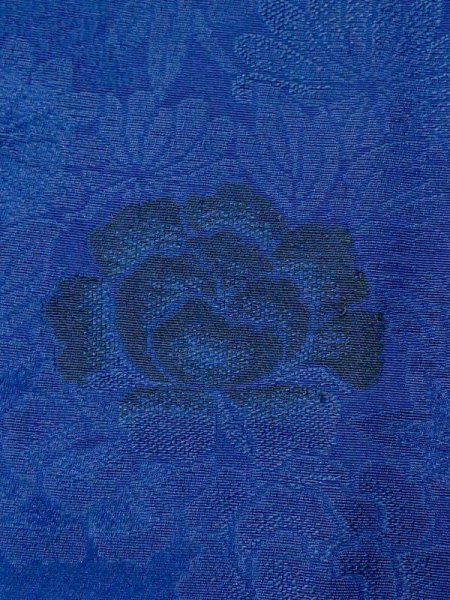 画像6: M0829H  女性用 道行  シルク（正絹）  鮮やか 青, ぼたん 【中古】 【USED】 【リサイクル】 ★★☆☆☆ (6)