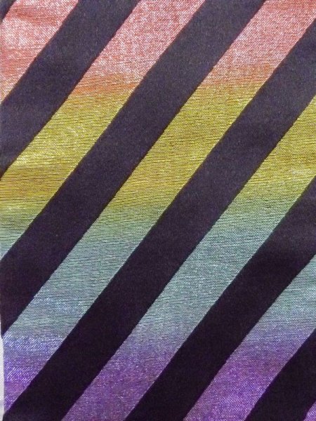 画像2: M0901K 半幅帯 女性用着物 シルク(正絹)  光沢のある マルチカラー 縞 【中古】 【USED】 【リサイクル】 ★★★★☆ (2)