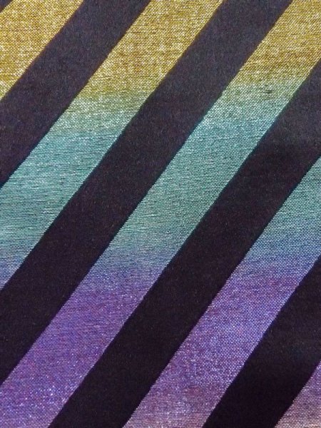 画像3: M0901K 半幅帯 女性用着物 シルク(正絹)  光沢のある マルチカラー 縞 【中古】 【USED】 【リサイクル】 ★★★★☆ (3)