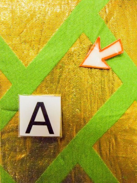 画像8: M0902D 半幅帯 女性用着物 シルク(正絹)   黄緑色 檜垣文 【中古】 【USED】 【リサイクル】 ★★★☆☆ (8)