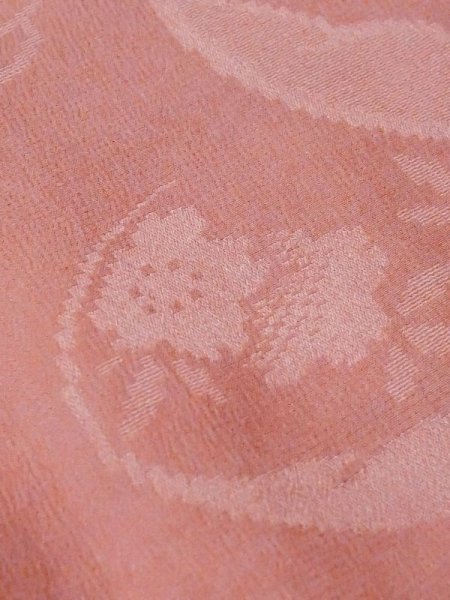 画像8: M0907A  女性用 羽織 全体的に汚れ、染みあり。 シルク(正絹)   桃色, 花 【中古】 【USED】 【リサイクル】 ★★☆☆☆ (8)