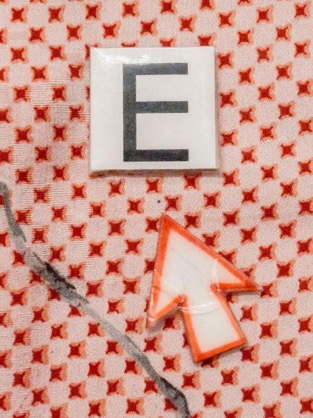 画像16: M0907C  女性用 羽織 折り鶴柄 シルク(正絹) 淡い 薄い 珊瑚色, 抽象的模様 【中古】 【USED】 【リサイクル】 ★★☆☆☆ (16)