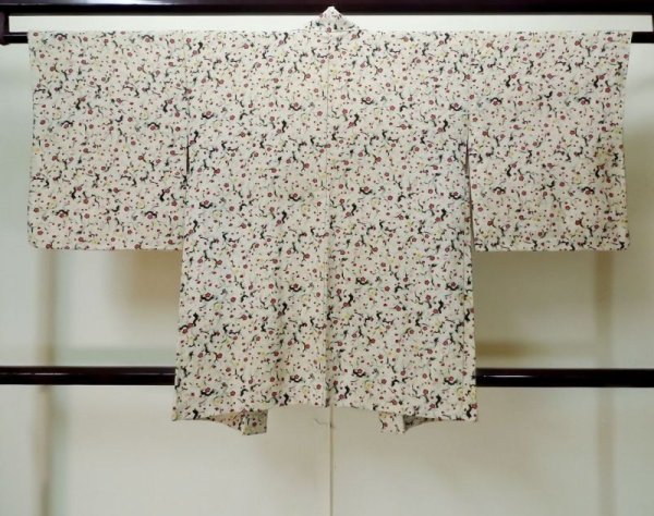 画像2: M0907D  女性用 羽織  シルク(正絹) 淡い 薄い 緑色, 梅 【中古】 【USED】 【リサイクル】 ★★☆☆☆ (2)