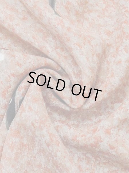 画像11: M0907F  女性用 羽織  シルク（正絹）   珊瑚色, 木 【中古】 【USED】 【リサイクル】 ★☆☆☆☆ (11)