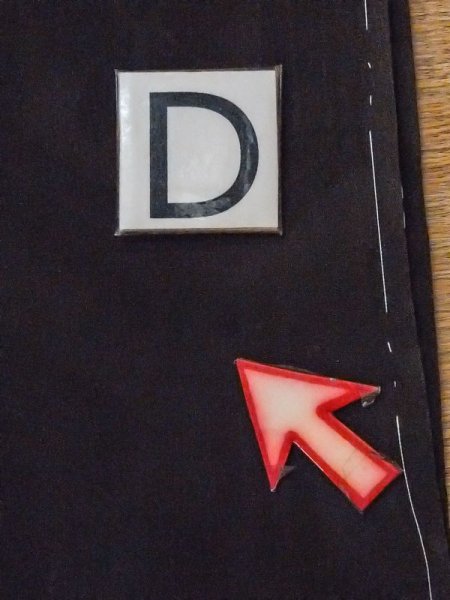 画像18: M0907J  女性用 羽織  シルク(正絹)   黒, 松/松葉 【中古】 【USED】 【リサイクル】 ★★☆☆☆ (18)