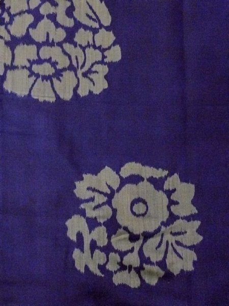画像4: M0907M  女性用 羽織  シルク(正絹)  深い 紫色, 花 【中古】 【USED】 【リサイクル】 ★★☆☆☆ (4)