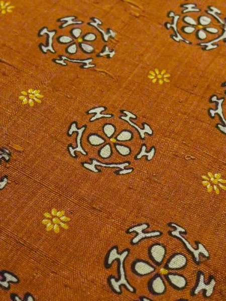 画像7: M0907Q  女性用 羽織  シルク(正絹) 深い 鮮やか 橙色, 花 【中古】 【USED】 【リサイクル】 ★★☆☆☆ (7)