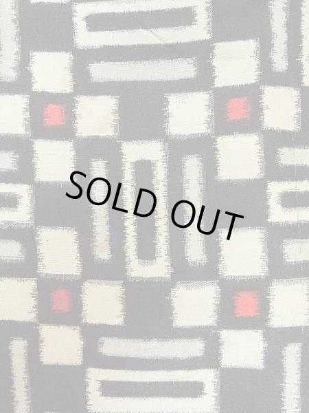 画像7: M0907U  女性用 羽織  シルク(正絹)   黒, 幾何学模様 【中古】 【USED】 【リサイクル】 ★★☆☆☆ (7)