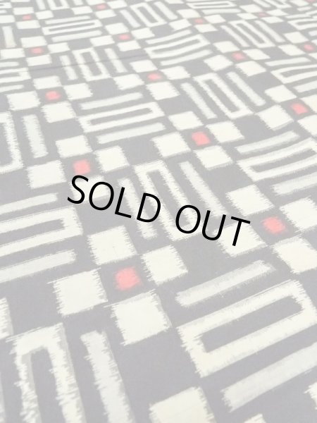 画像8: M0907U  女性用 羽織  シルク(正絹)   黒, 幾何学模様 【中古】 【USED】 【リサイクル】 ★★☆☆☆ (8)