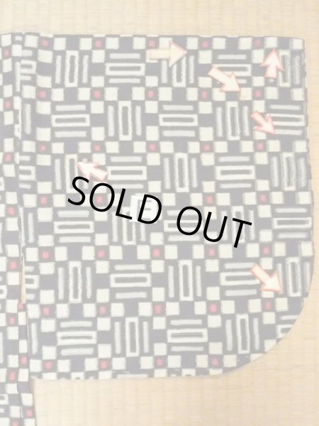 画像18: M0907U  女性用 羽織  シルク(正絹)   黒, 幾何学模様 【中古】 【USED】 【リサイクル】 ★★☆☆☆ (18)