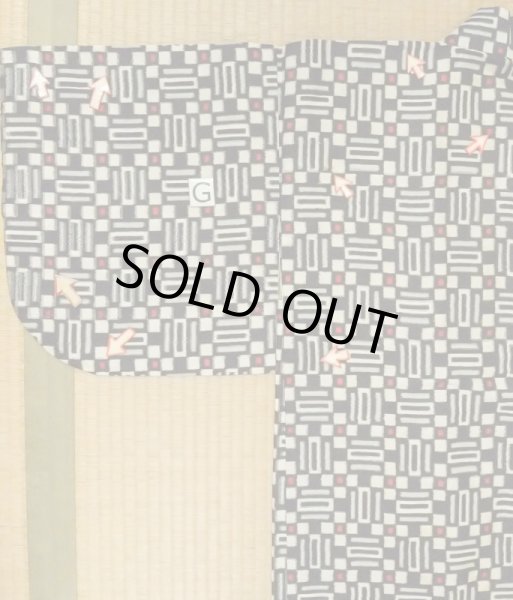 画像20: M0907U  女性用 羽織  シルク(正絹)   黒, 幾何学模様 【中古】 【USED】 【リサイクル】 ★★☆☆☆ (20)